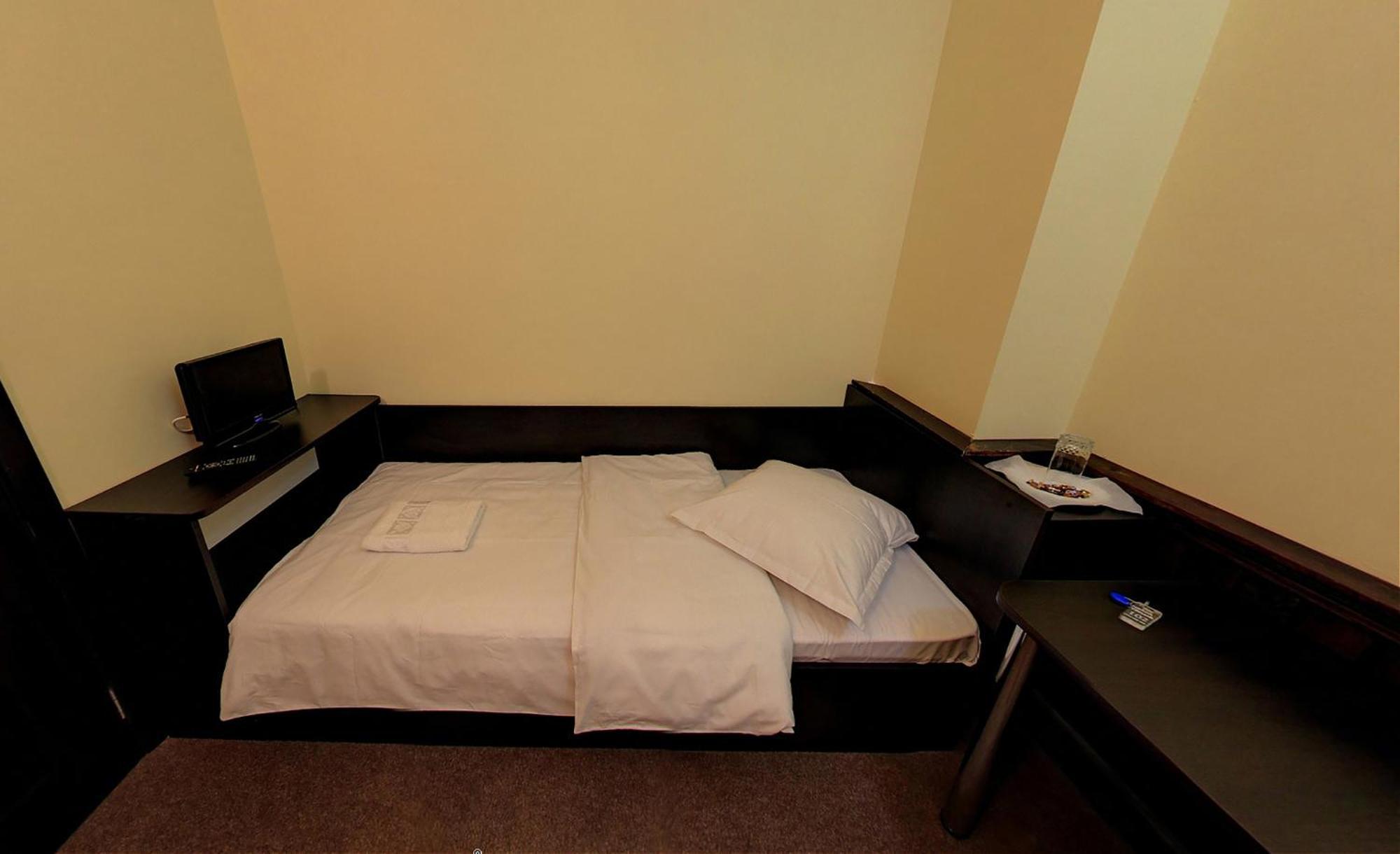 Casa Teilor Hotel Pitesti Bilik gambar